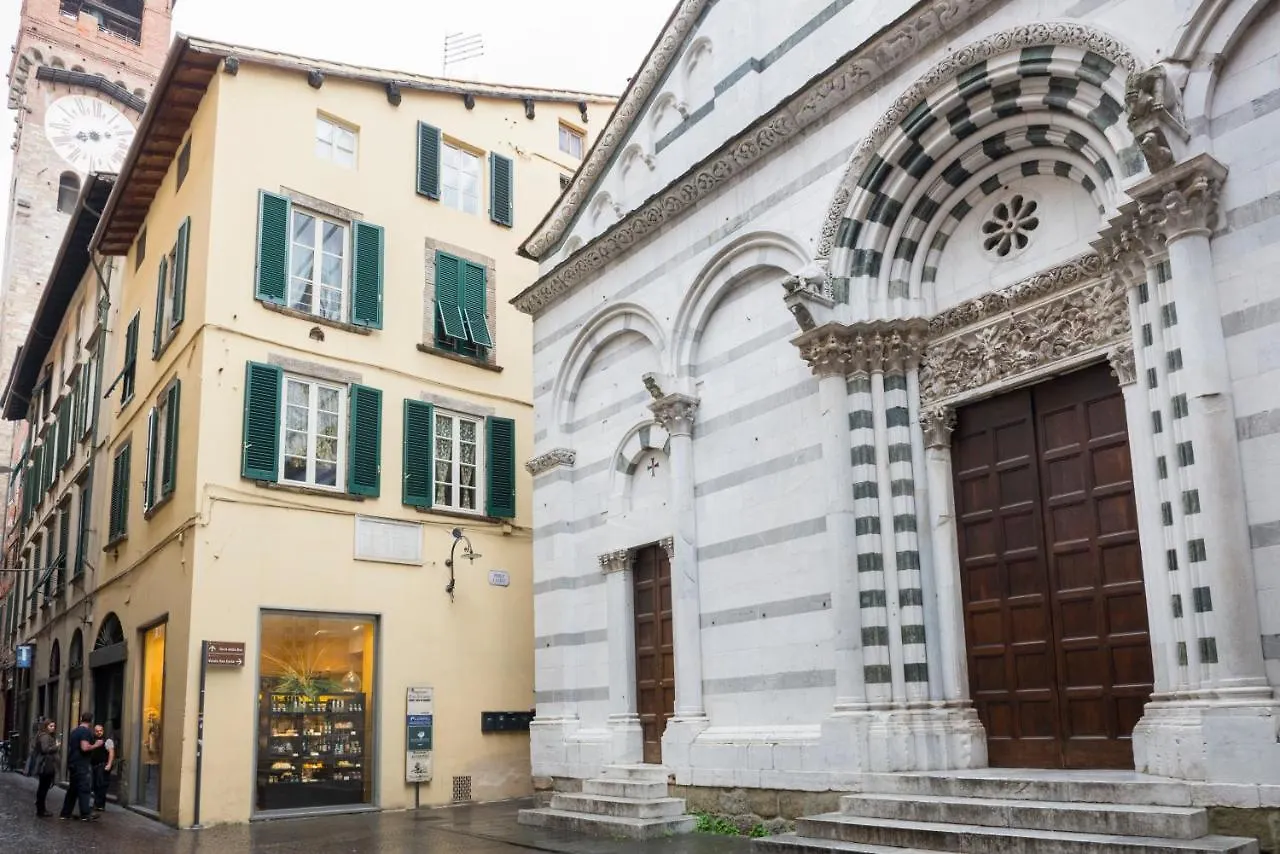 Appartamento Tranquillo bilocale in centro Lucca Italia