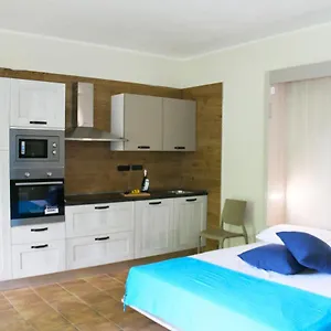  Appartamento Casa Vacanze Il Giardino - Nocciolo Italia